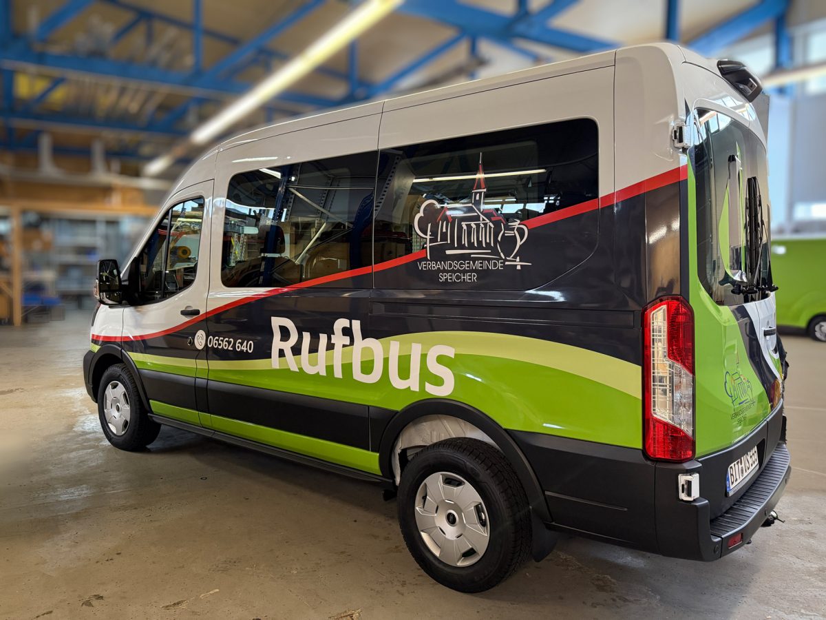 Fahrzeugbeschriftung_Rufbus